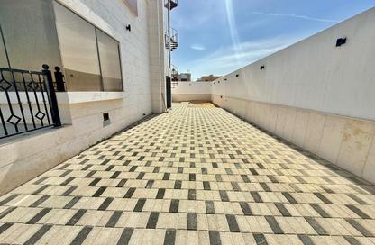 Villa - 4 Bedrooms - 6 Bathrooms for rent in Hoshi - Al Badie - Sharjah
