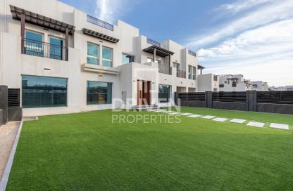 Villa - 5 - 6 for sale in Al Khail Heights 8A - Al Khail Heights - Al Quoz - Dubai
