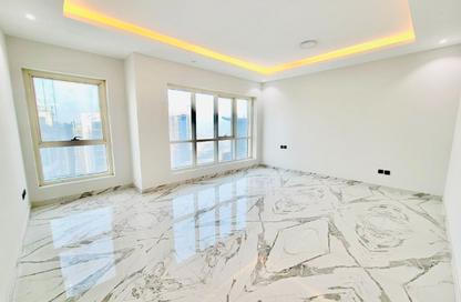 Apartment - 2 - 4 for rent in Lake Point Tower - JLT Cluster N - Jumeirah Lake Towers - Dubai Apartment - 2 - 4 for rent in Lake Point Tower - JLT Cluster N - Jumeirah Lake Towers - Dubai
