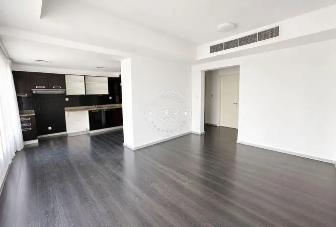 157806120 - Property Image 3