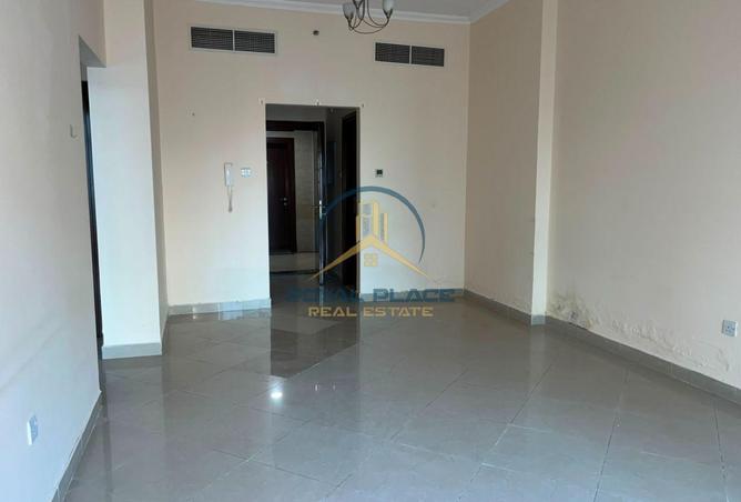 98708139 - Property Image 2
