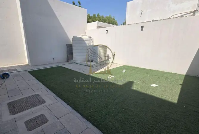 156929440 - Property Image 3