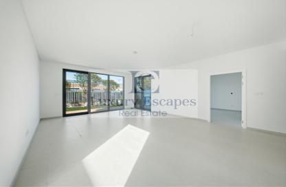 Townhouse - 4 - 5 for rent in Jebel Ali Village Townhouses - Jebel Ali Village - Jebel Ali - Dubai