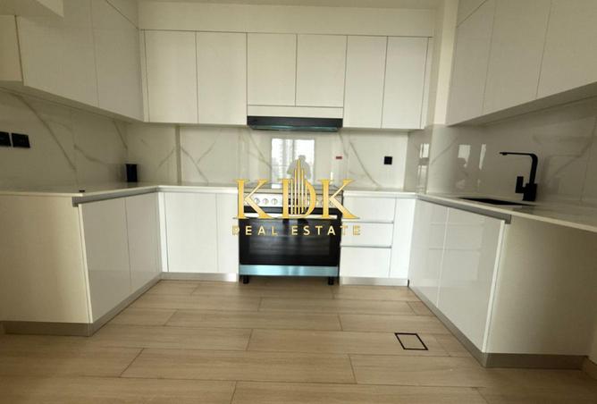 83657448 - Property Image 3
