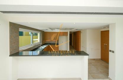 Villa - 4 Bedrooms - 4 Bathrooms for rent in District 9 - Jumeirah Park - Dubai