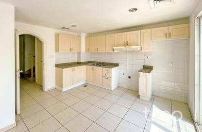 Villa - 2 Bedrooms - 3 Bathrooms for rent in Springs 15 - The Springs - Dubai