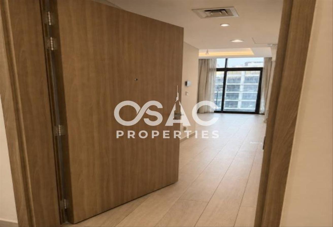 CHARMING STUDIO | COMMUNITY VIEW | PRIVATE BALCONY photo 5