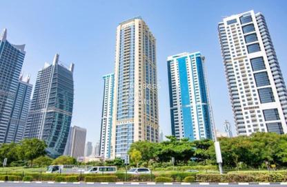 Apartment - 1 - 1 for rent in New Dubai Gate 1 - JLT Cluster Q - Jumeirah Lake Towers - Dubai