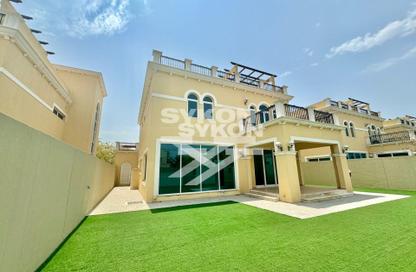 Villa - 4 - 6 for rent in Legacy Nova Villas - District 9 - Jumeirah Park - Dubai