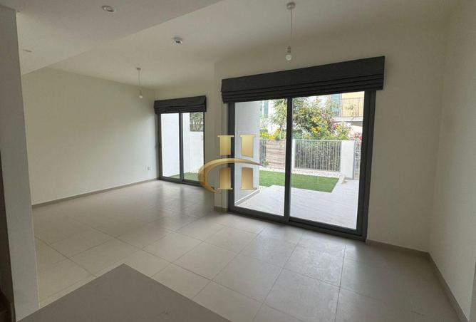 82787797 - صورة العقار 3