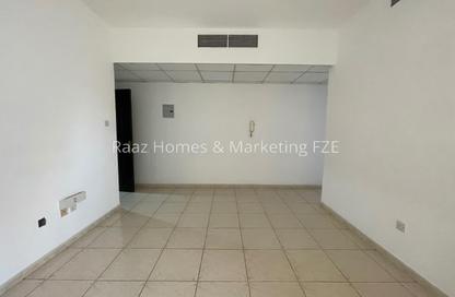 Apartment - 1 - 1 for rent in Al Nabaa Building - Al Naba'ah - Al Sharq - Sharjah