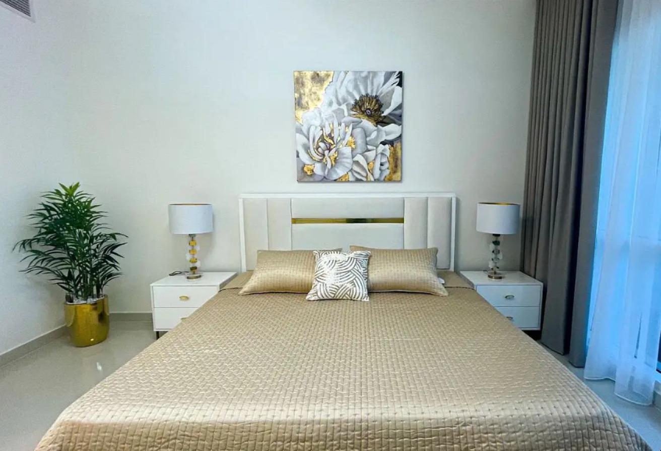 Canal View | Luxury Furnished | Available photo 5