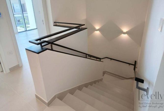 70271505 - صورة العقار 3