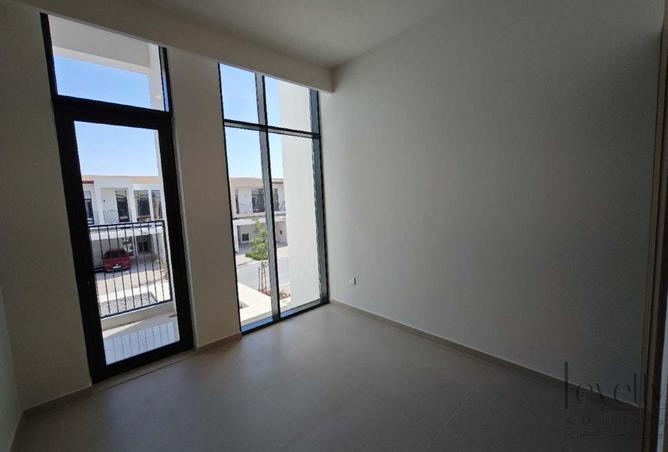 70271505 - صورة العقار 2