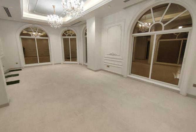 16207017 - Property Image 2