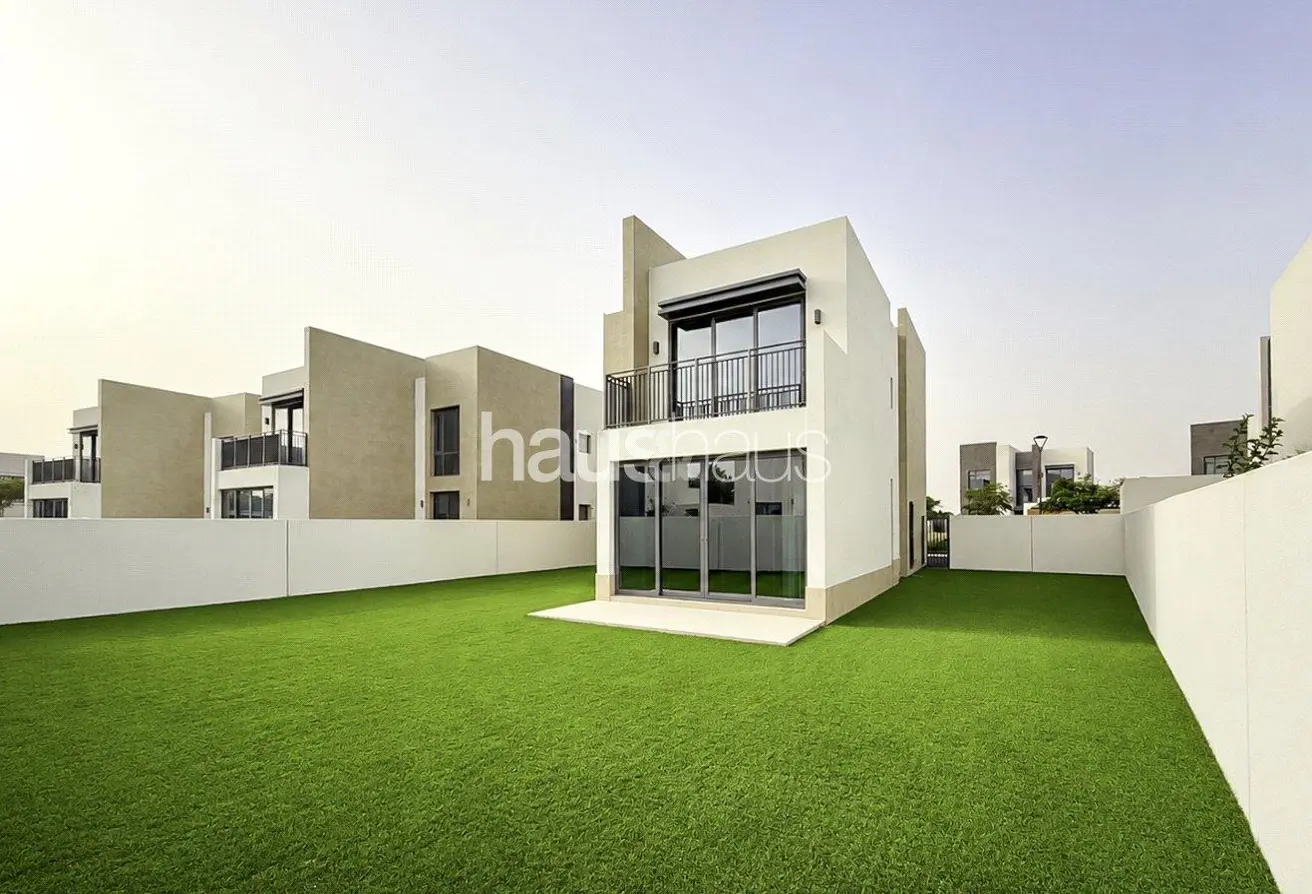 98702581 - Property Main Image