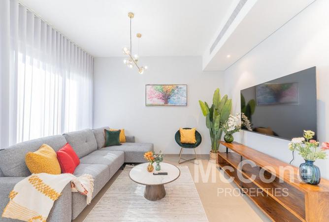 128375069 - Property Image 3