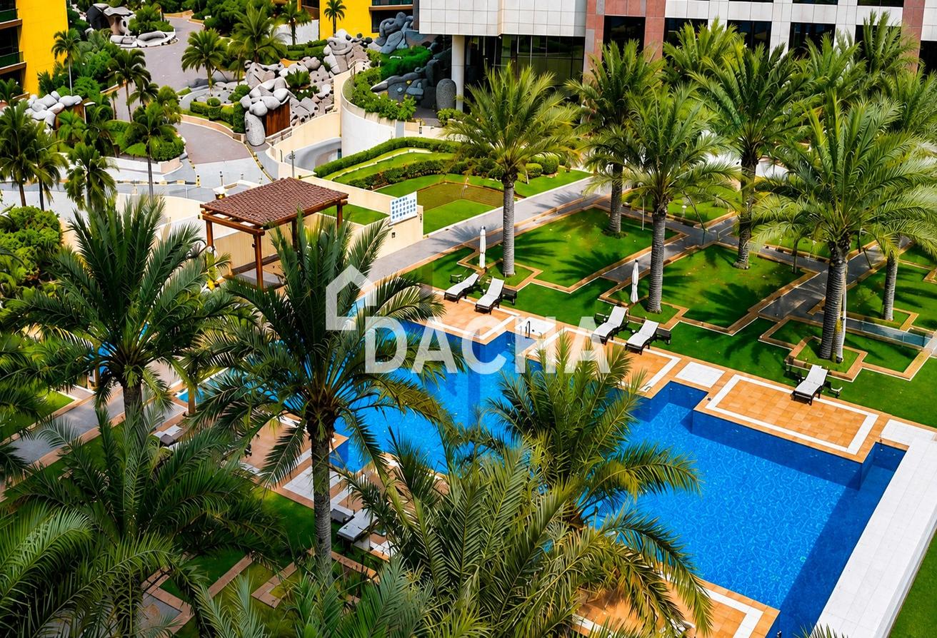 Unfurnished | 2 Parking Spot | Direct Mall Access photo 14