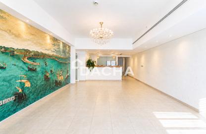 Apartment - 2 Bedrooms - 3 Bathrooms for rent in Marina Residences 6 - Marina Residences - Palm Jumeirah - Dubai