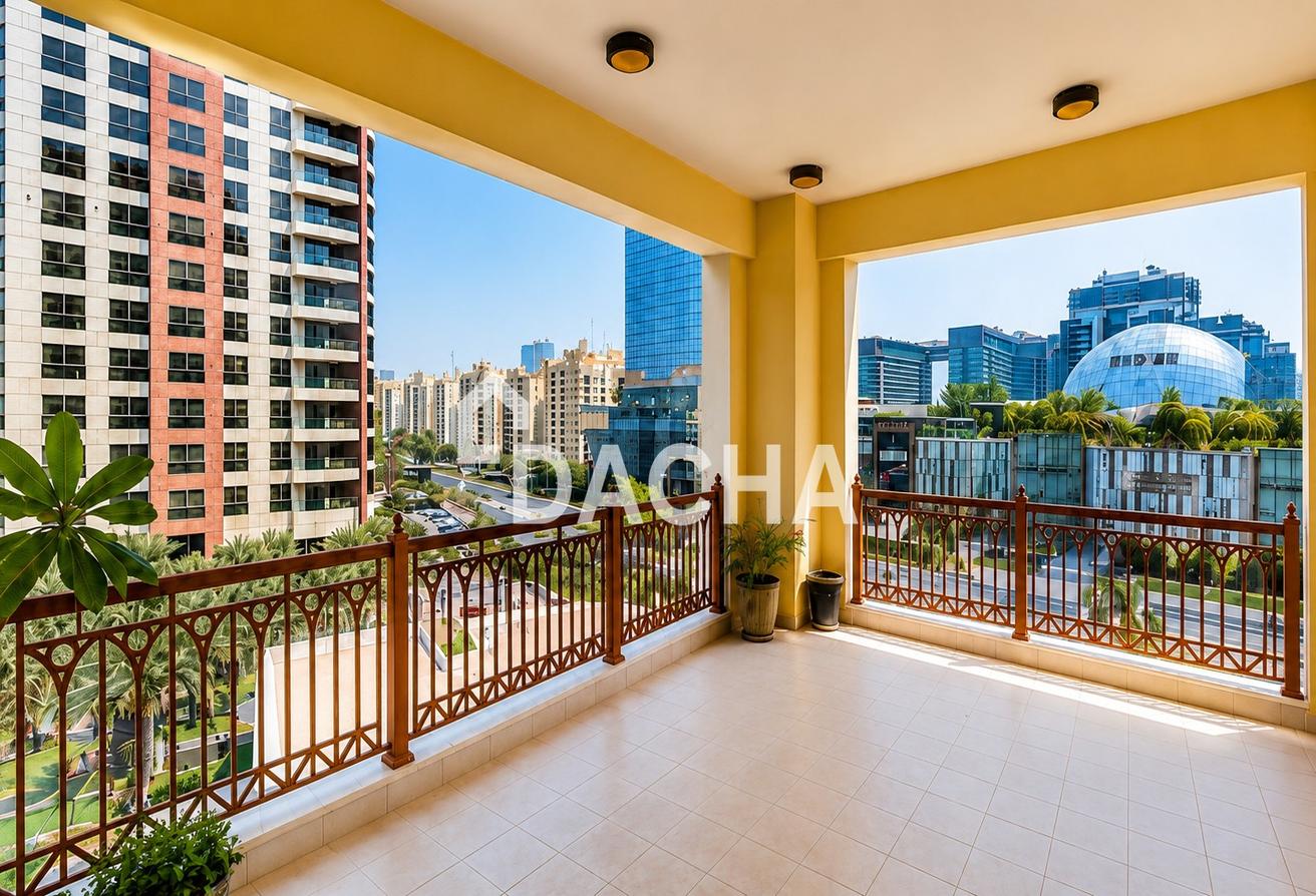 Unfurnished | 2 Parking Spot | Direct Mall Access photo 9