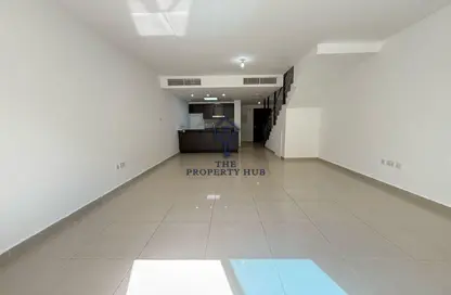 Townhouse - 2 Bedrooms - 3 Bathrooms for sale in Contemporary Style - Al Reef Villas - Al Reef - Abu Dhabi