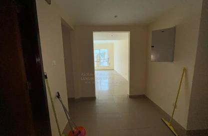 Apartment - 2 Bedrooms - 2 Bathrooms for rent in Al Khan Corniche - Al Khan - Sharjah
