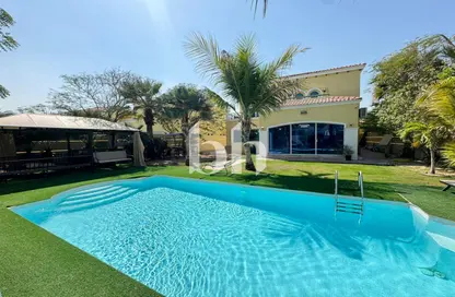 Villa - 4 Bedrooms - 5 Bathrooms for rent in Jumeirah Park Homes - Jumeirah Park - Dubai