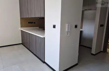 شقة - 2 حمامات للايجار في اميرالد فيجن تاور - مثلث قرية جميرا - دبي