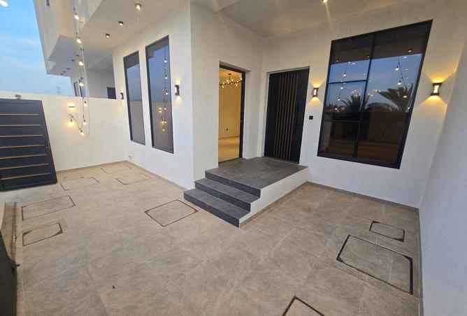 82387950 - Property Image 2