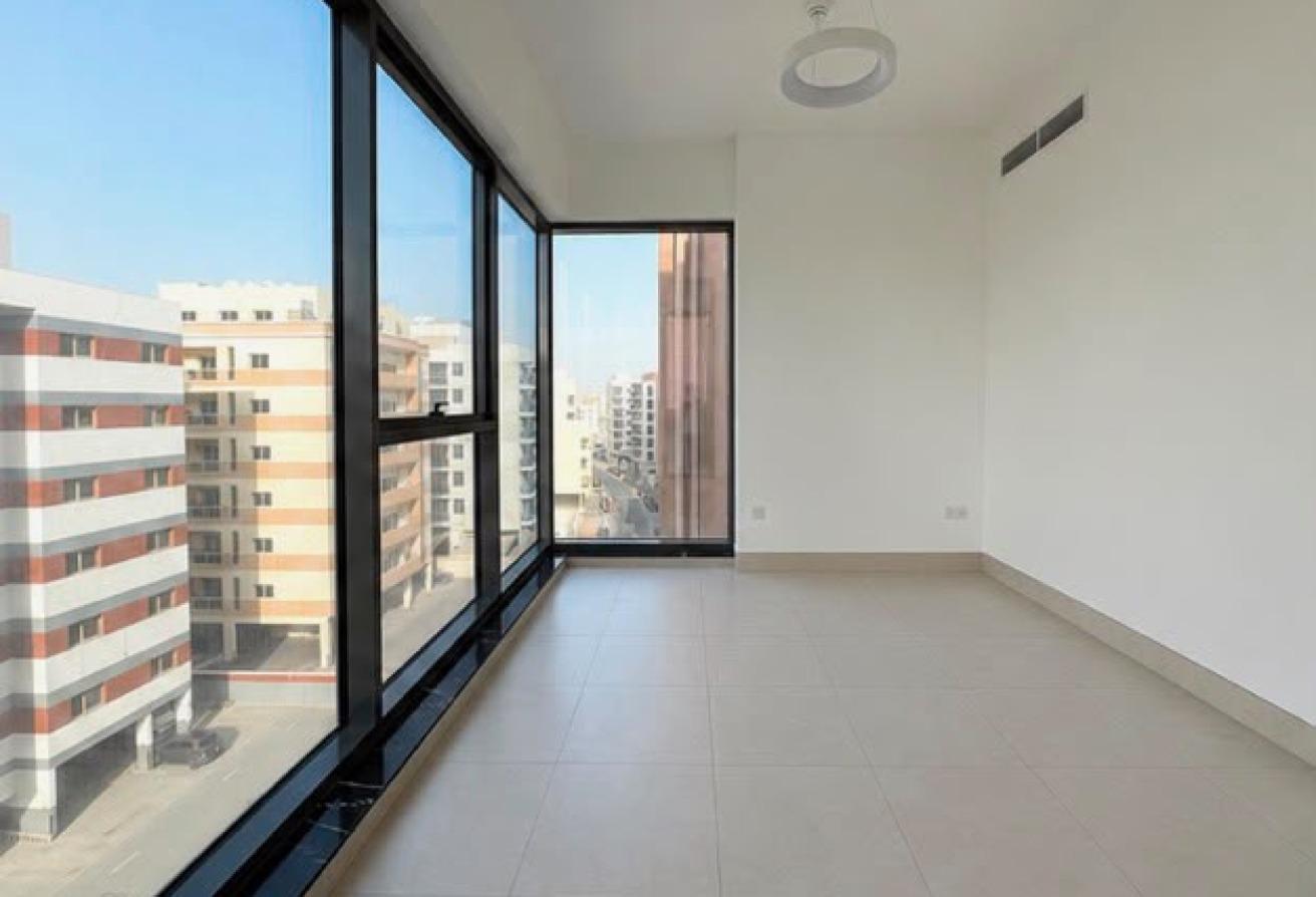 SEMI NEW 2 BHK | HUGE & SPACIOUS APARTMENT photo 16