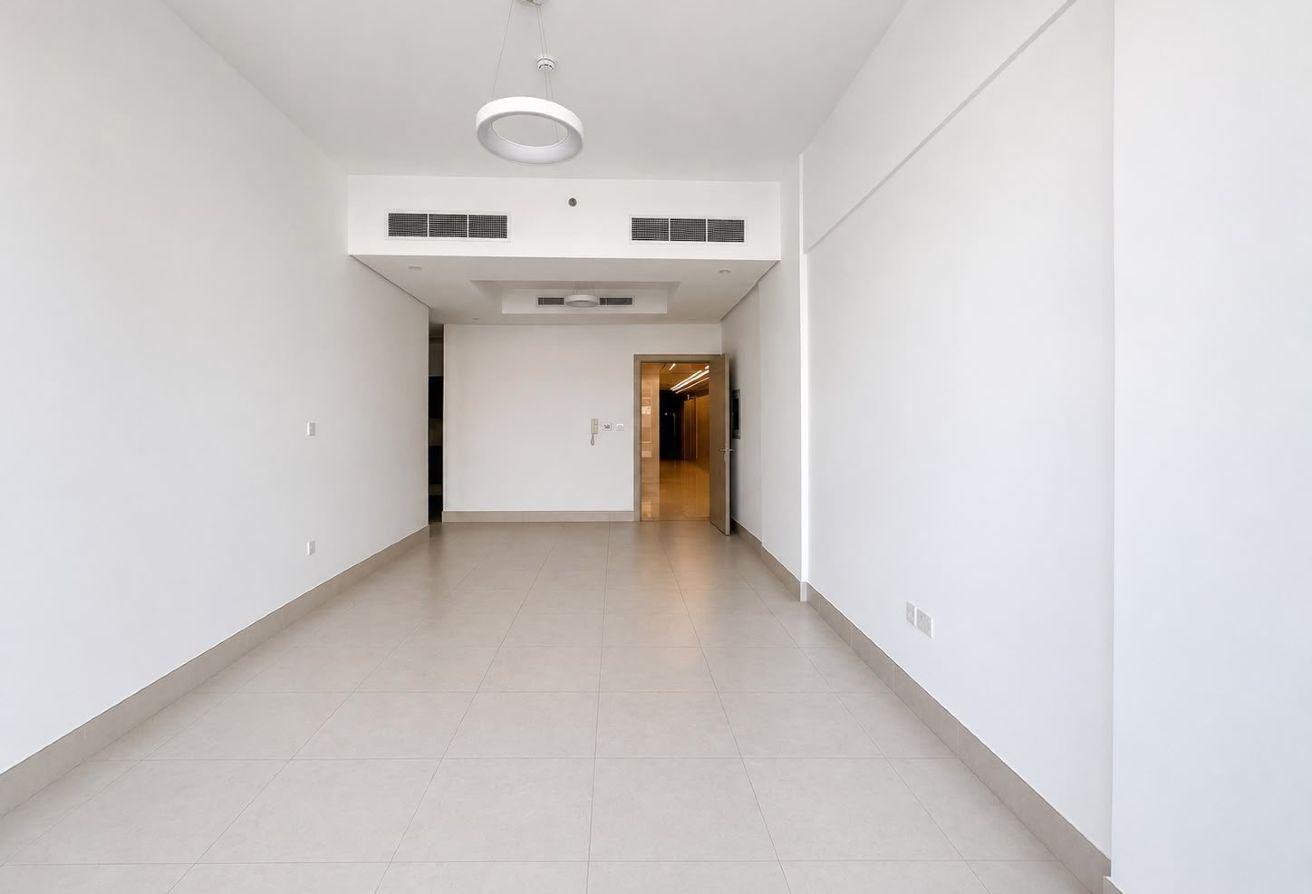 SEMI NEW 2 BHK | HUGE & SPACIOUS APARTMENT photo 17