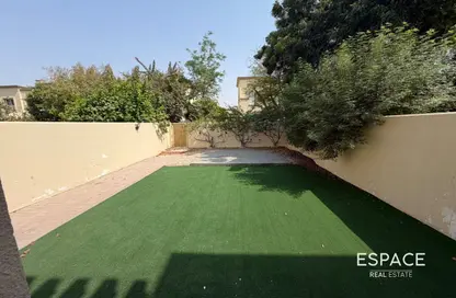 فيلا - 2 غرف نوم - 2 حمامات للايجار في الينابيع 15 - الينابيع - دبي فيلا - 2 غرف نوم - 2 حمامات للايجار في الينابيع 15 - الينابيع - دبي