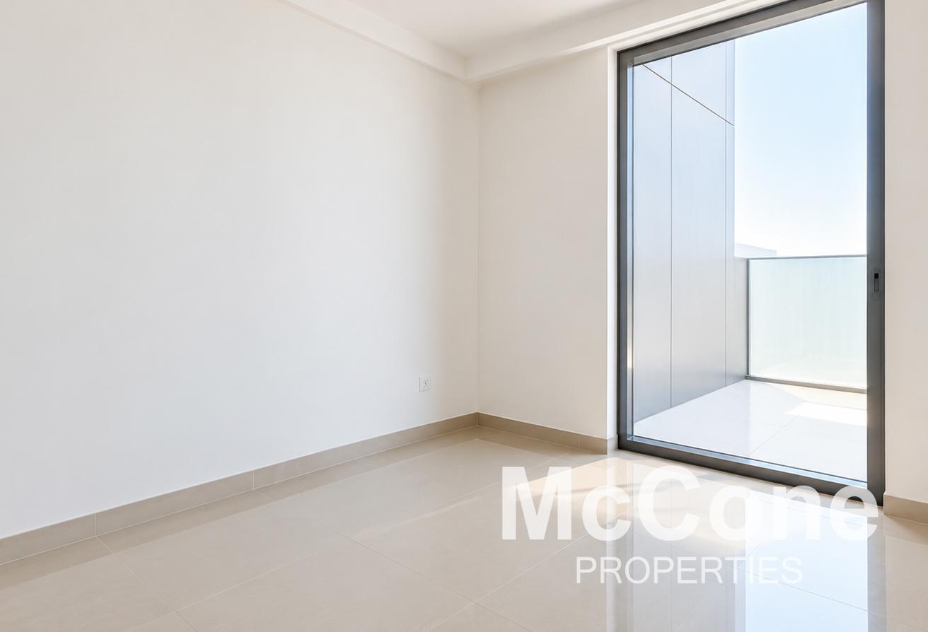 Spacious | Massive Terrace | Plus Study photo 9