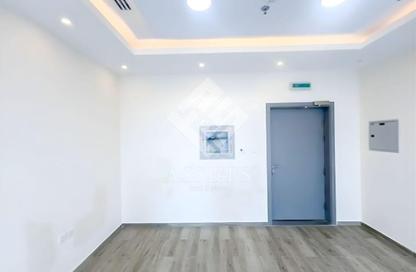 Office Space - Studio for rent in Tamani Art Tower - Business Bay - Dubai