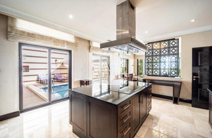 Villa - 5 Bedrooms - 7 Bathrooms for rent in Jumeirah Zabeel Saray - The Crescent - Palm Jumeirah - Dubai