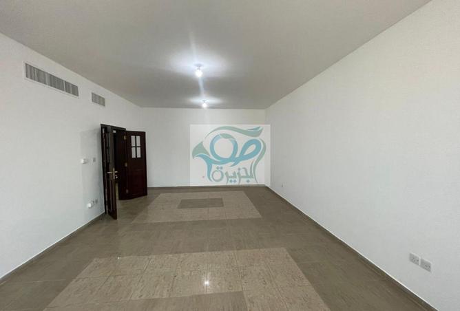 71098443 - Property Image 2