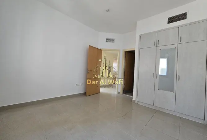 103682453 - Property Image 3