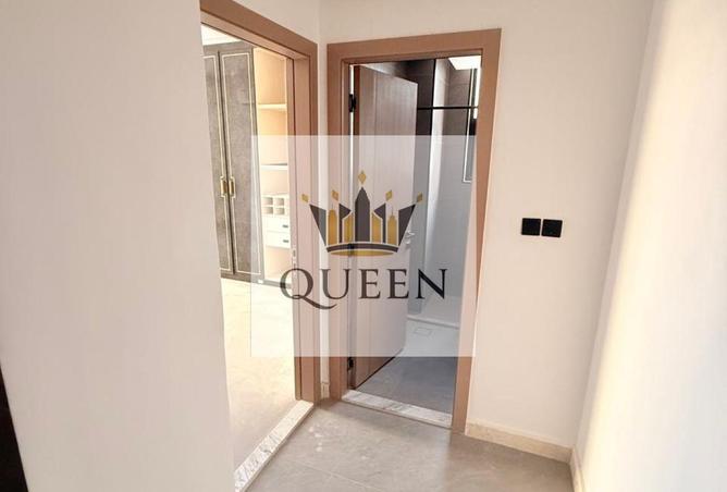 92248018 - Property Image 2