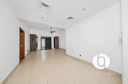 Apartment - 1 Bedroom - 2 Bathrooms for rent in Zaafaran 5 - Zaafaran - Old Town - Downtown Dubai - Dubai