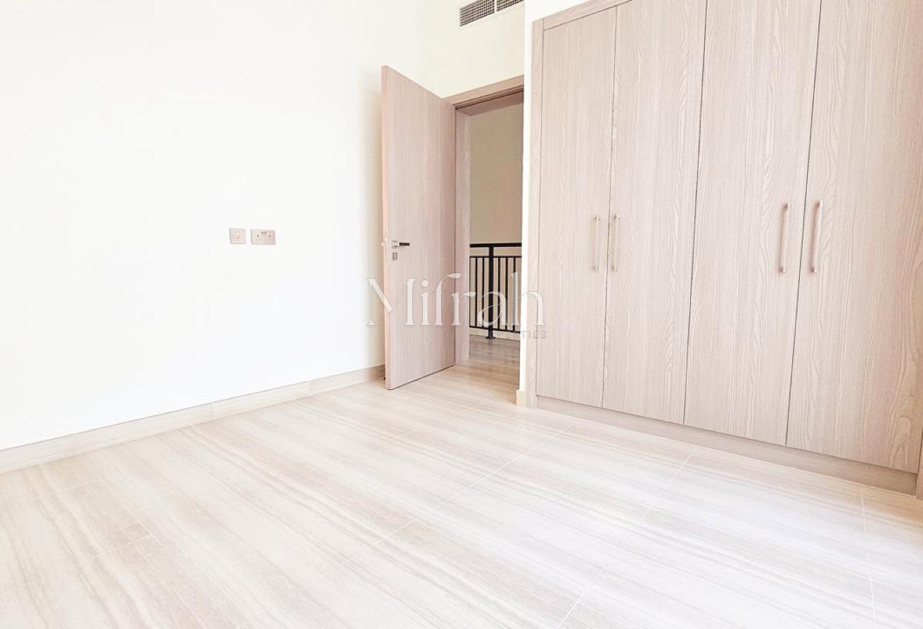 MODERN 4BR HOME IN PHOENIX | SPACIOUS FAMILY TOWNH photo 11