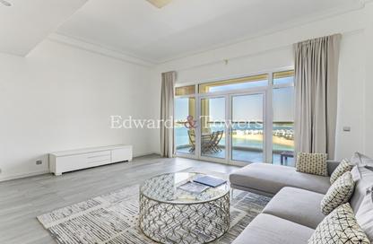 Apartment - 1 - 2 for rent in Al Nabat - Shoreline Apartments - Palm Jumeirah - Dubai