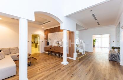 Villa - 4 Bedrooms - 5 Bathrooms for sale in Canal Cove Frond N - Canal Cove Villas - Palm Jumeirah - Dubai