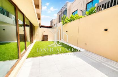 Townhouse - 4 - 5 for rent in Grand Views - Meydan Gated Community - Meydan - Dubai