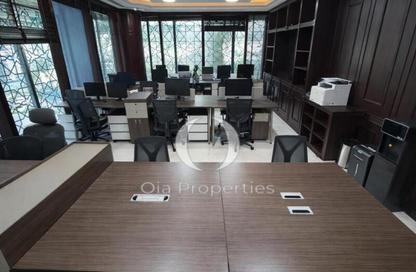 Office Space - 3 Bedrooms - 1 Bathroom for rent in Building 2 - Emaar Square - Downtown Dubai - Dubai