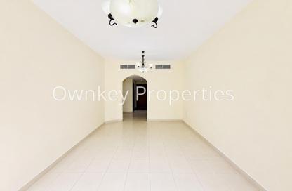 Apartment - 1 Bedroom - 2 Bathrooms for rent in Mankhool Building - Al Mankhool - Bur Dubai - Dubai