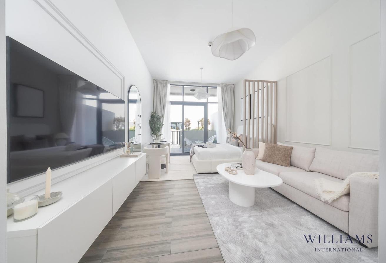 FULLY UPGRADED | FURNISHED | SPACIOUS TERRACE photo 8