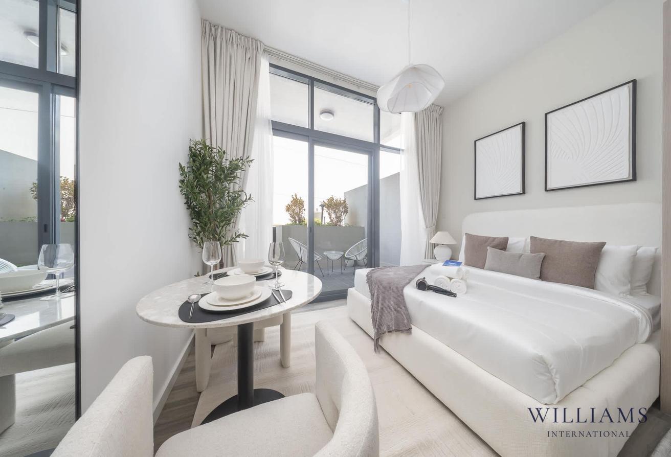 FULLY UPGRADED | FURNISHED | SPACIOUS TERRACE photo 5