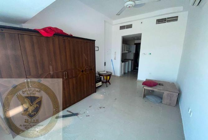 102410493 - Property Image 3