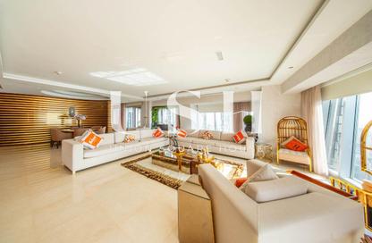 Apartment - 4 - 5 for sale in Cayan Tower - Dubai Marina - Dubai