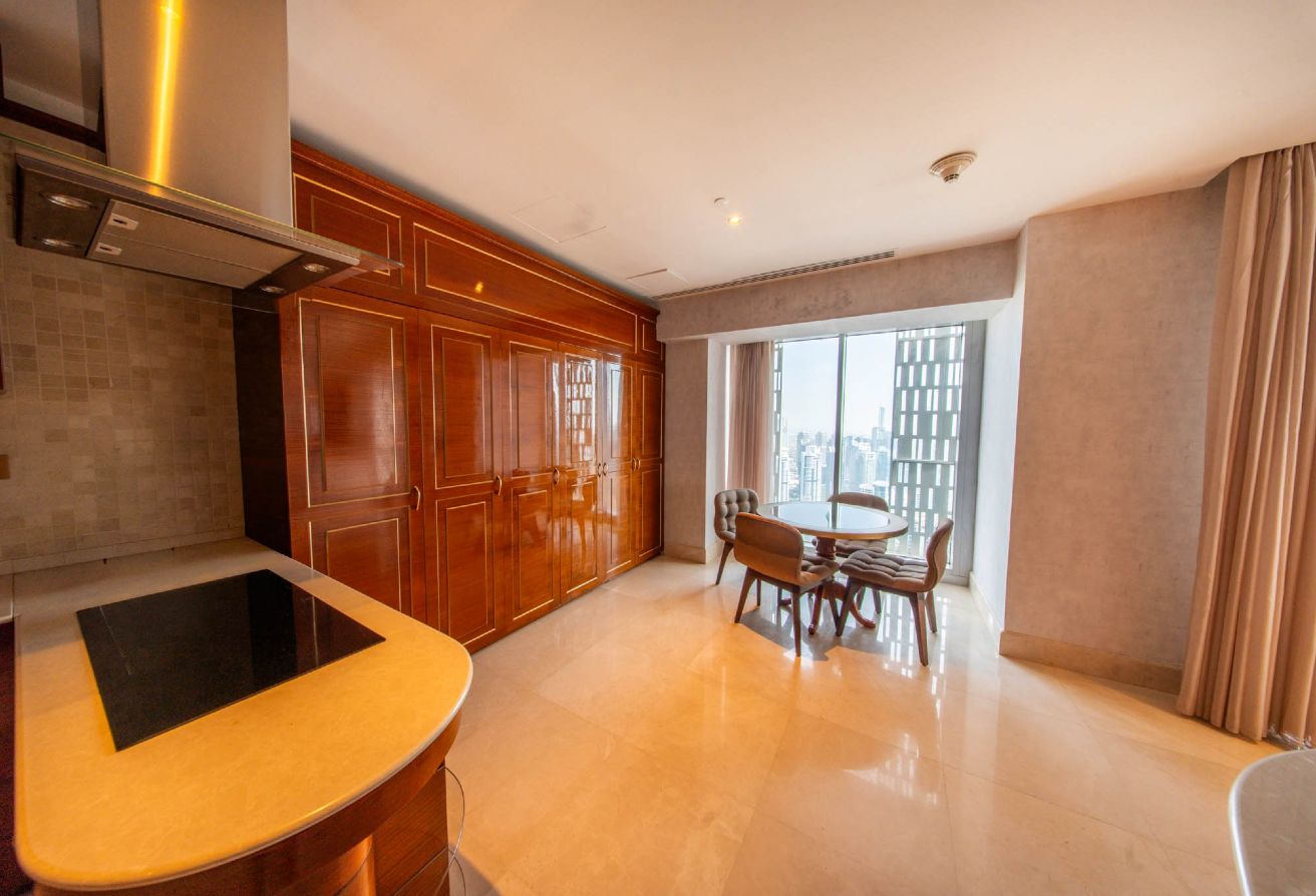 4 bedroom apartment in Cayan Tower, Dubai Marina: 5